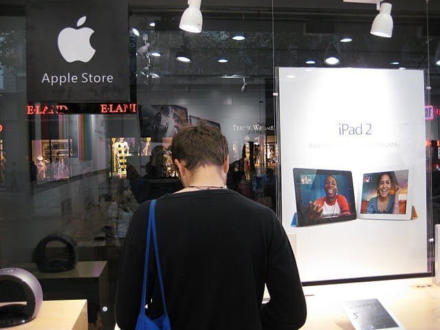 Apple Store, clonat in China. O poveste incredibila