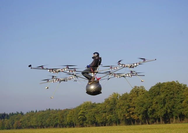 Multicopterul e-volo: cum ar putea arata viitorul transportului aerian?