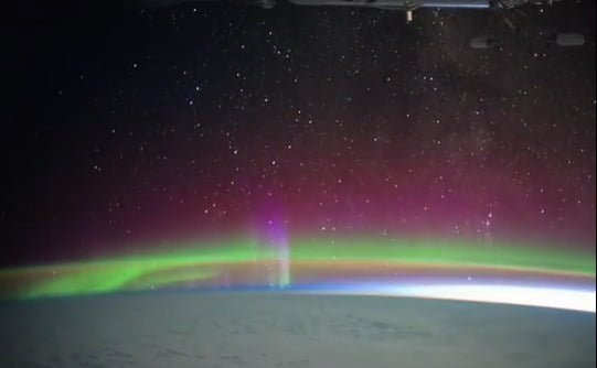 Aurora Australis, un fenomen spectaculos vazut din spatiu