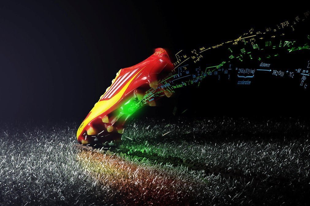 Adidas lanseaza prima gheata de fotbal inteligenta din lume