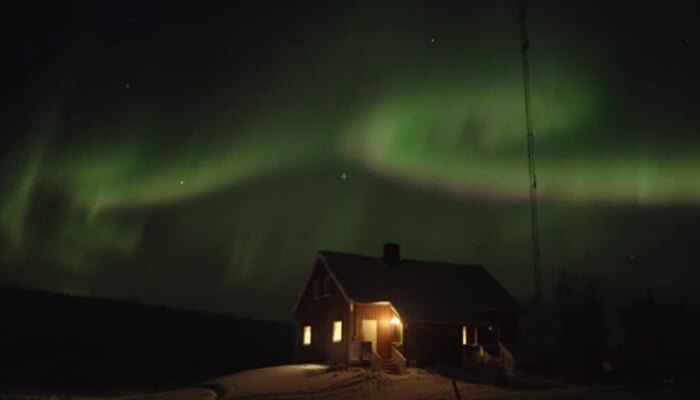 Imagini incredibile. Aurora boreala, surprinsa in timpul furtunii solare
