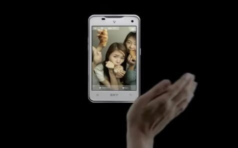 Telefonul fara atingeri? Windows Phone trece pe Kinect (VIDEO)