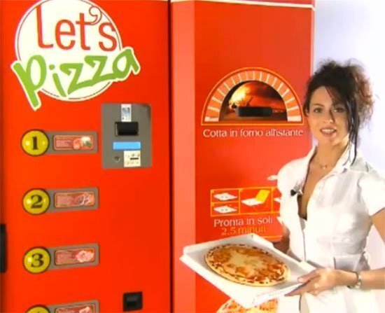 A aparut automatul de pizza. Proaspata in 3 minute! (VIDEO)