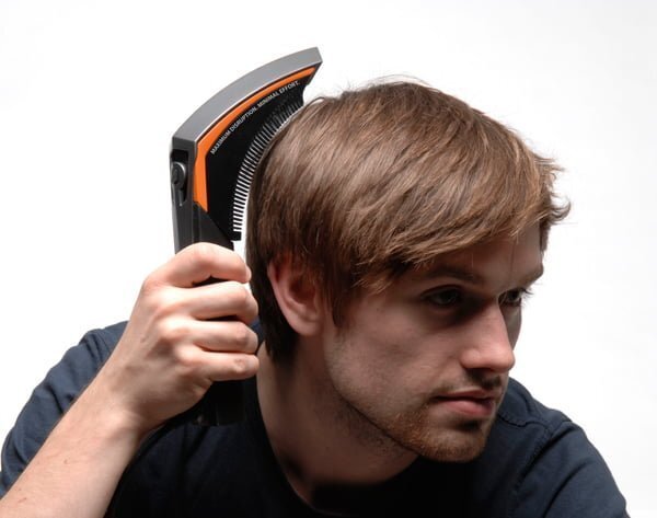 Headcase. Masina de tuns care ne scapa de frizer