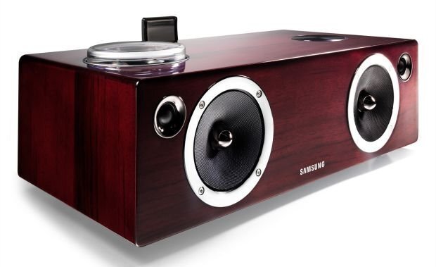 Dock-urile audio Samsung sosesc in Romania. Varful de gama costa 2.500 lei