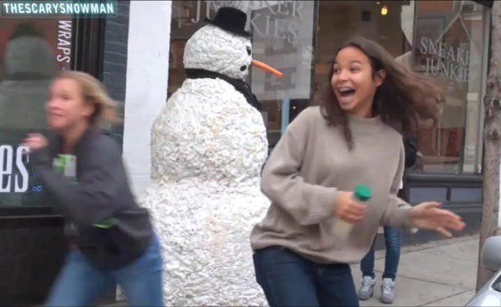 Funny-Snowman-Prank-gadgetreport