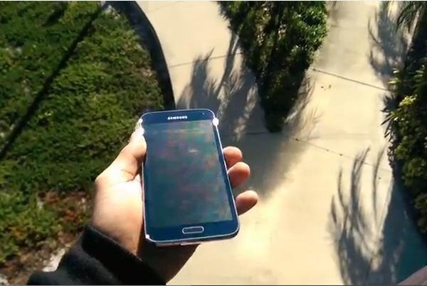 Galaxy-S5-drop-test-