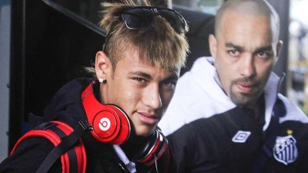 Beats by Dre neymar-beats-dr-dre
