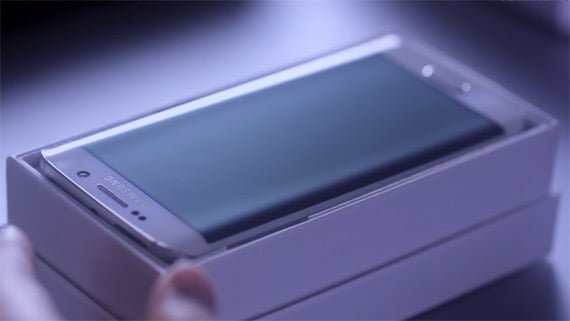 Galaxy S6 Edge Galaxy-S6-Edge-in-box-gadgetreport
