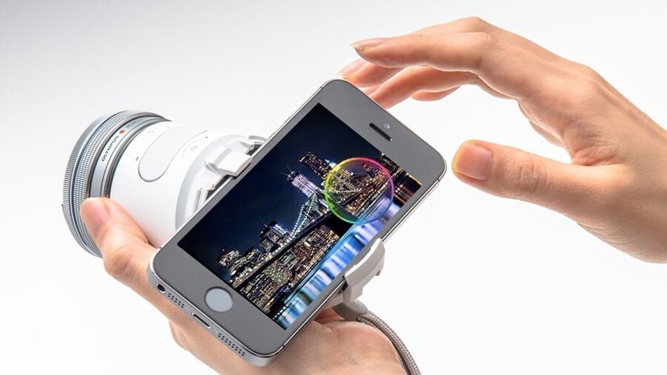 Olympus Air A01. Iti transforma telefonul in aparat foto profesional!
