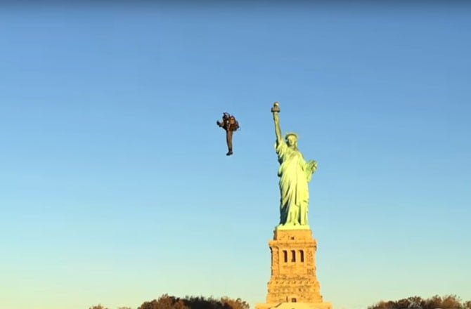 jetpack David Mayman jetpack statuia libertatii